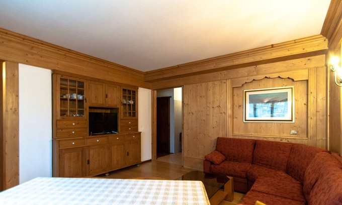 Cortina d'Ampezzo Apartment | Adjacent to the pedestrian zone - 025016-LOC-01432