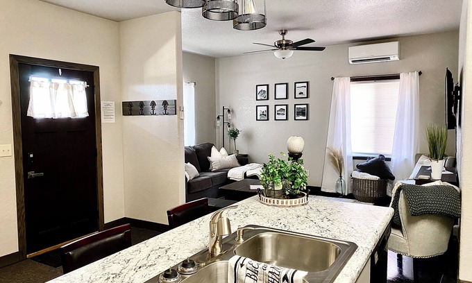 Hermosa House | Adorable - Gateway to the Black Hills - easy access