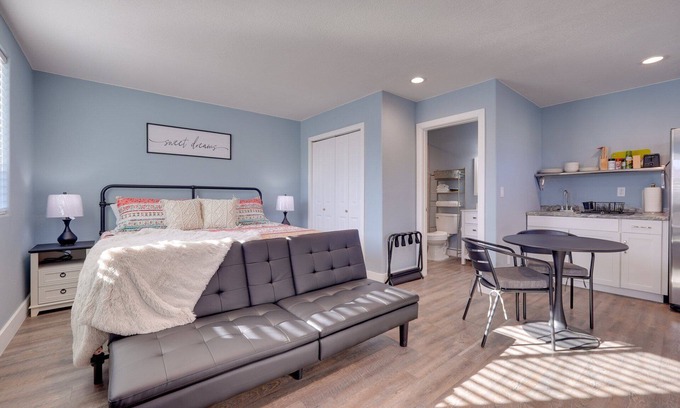 Mesquite Cottage | Adorable Private 1-bedroom Cottage Mesquite, NV {no host fees}