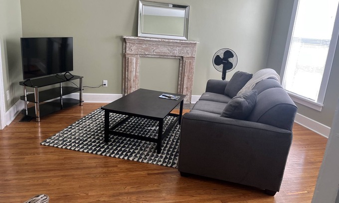 Front Park House | Adorable West Side Cottage wFree Onsite Parking! We welcome our Canadian guests!