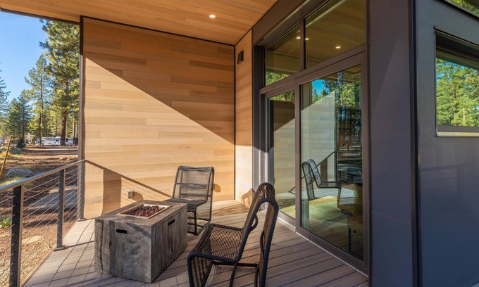 Truckee Cabin | Adventure Cabin 68 - Luxurious Adventure Cabin