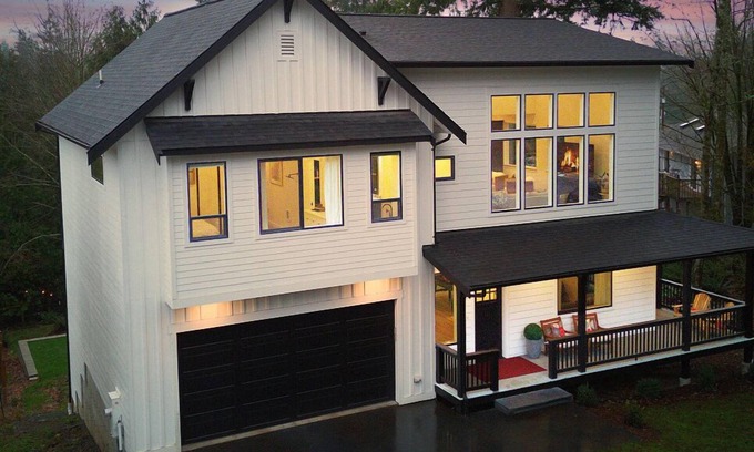 Sedro-Woolley House | Adventure-Ready Luxury – Gateway to Trails, Peaks & Panoramas