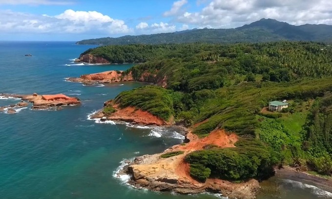 Calibishie Villa | ADVENTUROUS, SECLUDED VILLA WITH STUNNING VIEWS