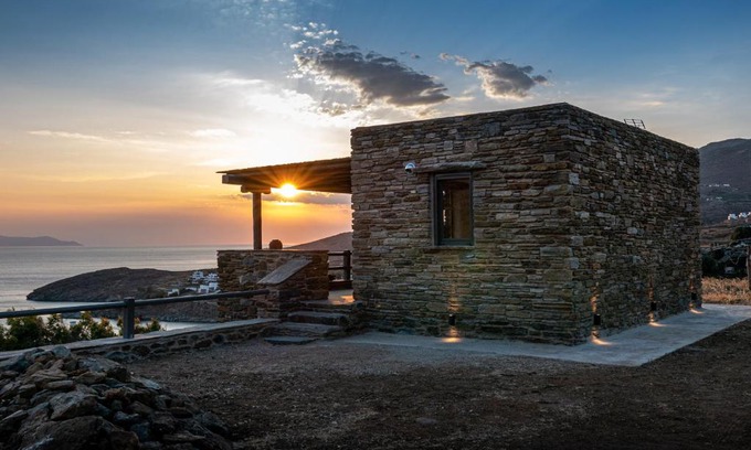 Agios Romanos House | Aerino Seaside