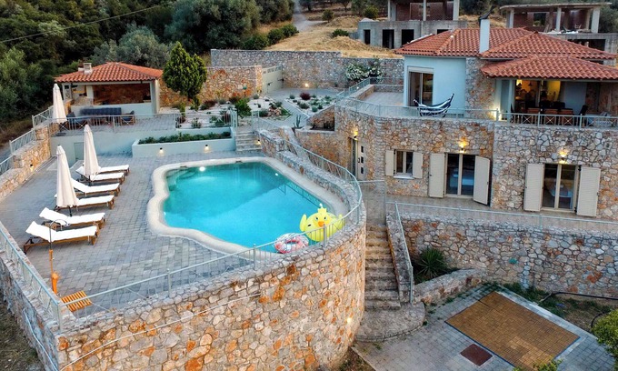Melissopetra House | Aether Panorama Pool Retreat