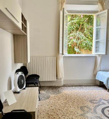 Livorno House | Affittacamere La Stazione