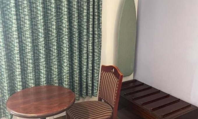 North Tonawanda House | Affordable King Bed Stay w/Free Parking! Scottish Inns, Close to Buffalo Zoo