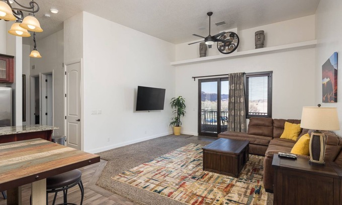 Moab Condo | Affordable Monthly Stays! | Downtown Moab | Pet Friendly| Storage - LDV1