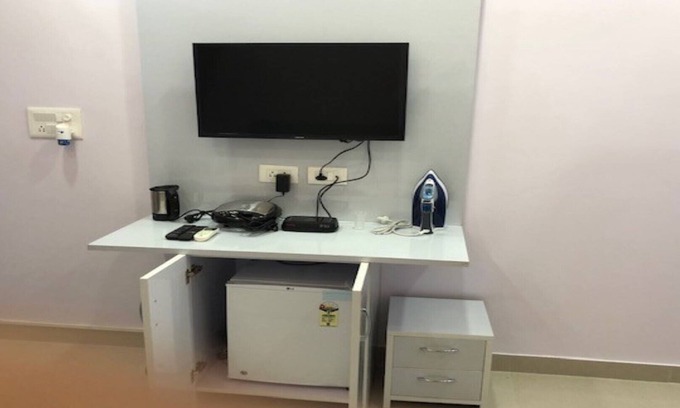 B4 Block Apartment | Affordable New Dehli Apartment No. 1