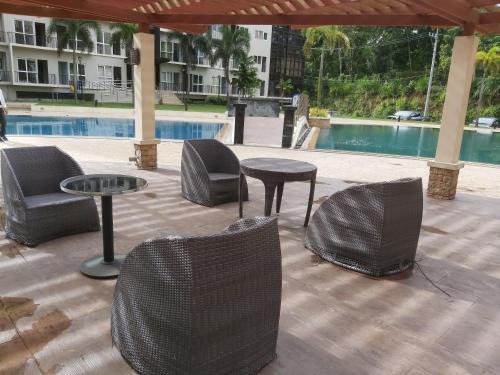 Silang Apartment | Affordable Tagaytay Monteluce 1 BR WITH POOL-224
