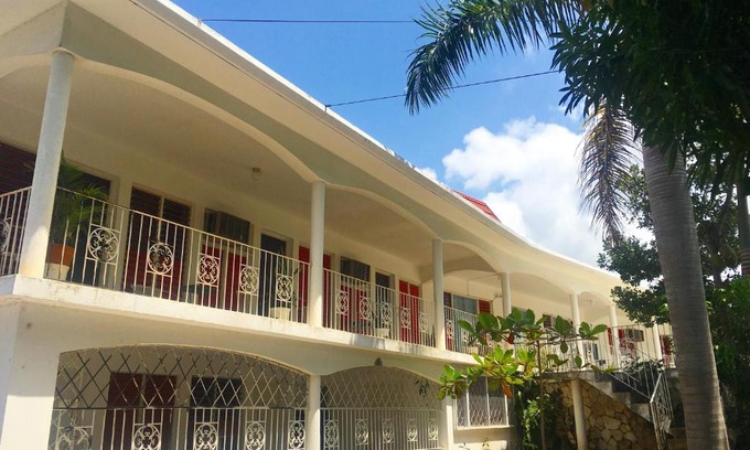 IronShore Estates House | African Symbol Guest House