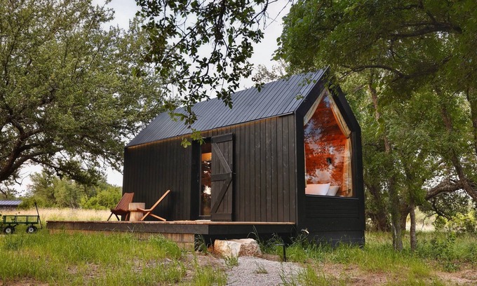 Round Mountain Cabin | Agave Cabin at NowHere