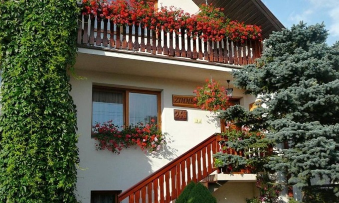 Zuberec House | Agnesa & Julius Hudec - 3 BR Apartment Unit 002