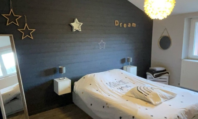 Dieue-sur-Meuse Bed & Breakfast | Agréable Chambre - 2 Couchages - Dieue