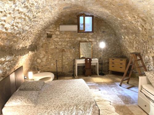 Annot Apartment | Agréable T2 calme centre-ville d'Annot