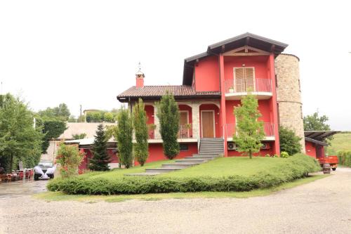 Santa Maria della Versa Bed & Breakfast | AGRITURISMO BOSCO LONGHINO