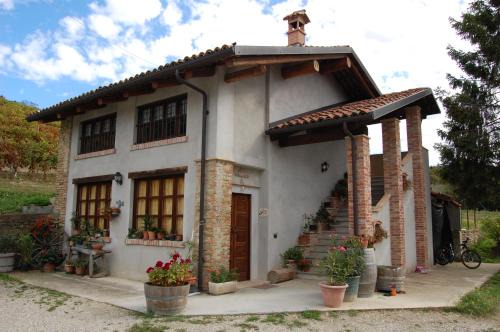 Montelupo Albese House | Agriturismo 'd Rainè