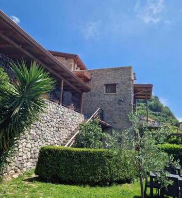 San Lazzaro House | Agriturismo Orrido di Pino