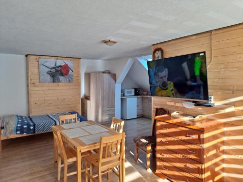 Lutowiska Apartment | Agroturystyka pod kasztanem