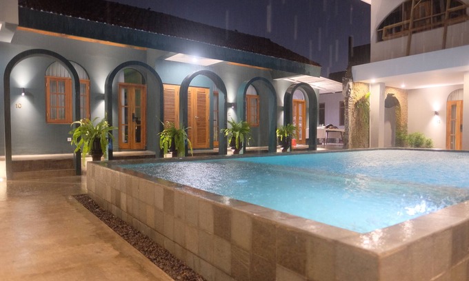 Prawirotaman House | Agung Guest House by RF