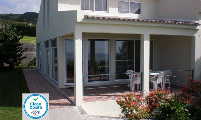 Ponta Delgada House | AHR - Casa Criptomeria, facing the sea, enjoy the welfare, peace and tranquility