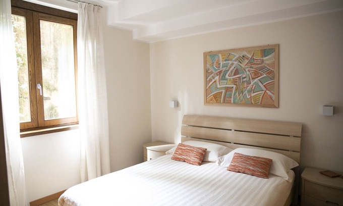 Riva di Solto Hotel | Ai Ronchi B&B