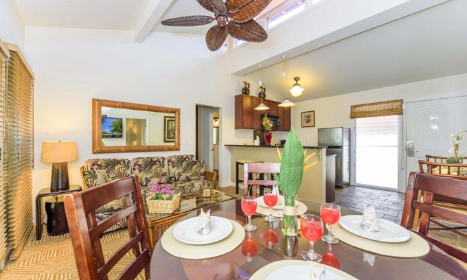 Historic Lahaina Front Street Apartment | Aina Nalu D202 condo