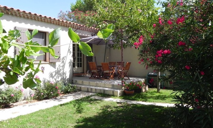 Boulbon House | Air-conditioned cottage at a fruit farmer-Li Fru