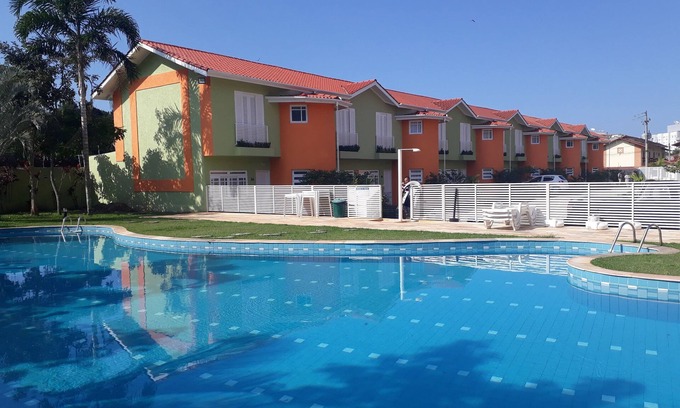 Maitinga House | Air-conditioned house in gated community near the sea.