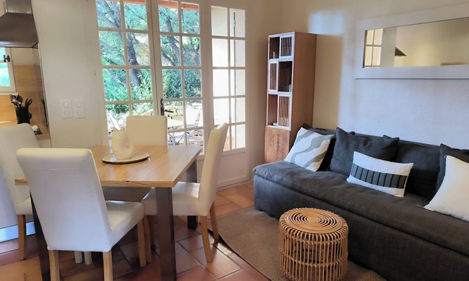 Paradou House | Air-conditioned Mazet Romarin - private terrace- shared swimming pool- Vallée des Baux
