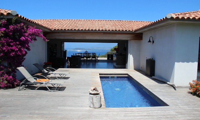 Coti-Chiavari Villa | AIR CONDITIONED & QUIET VILLA - OVERLOOKING BAY AJACCIO