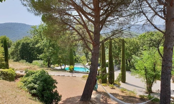 Menerbes House | Air Conditioning House with character located in Luberon