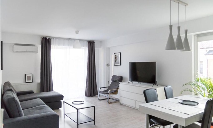 Otopeni Apartment | Airport Residence - Apartment across from Otopeni Airport