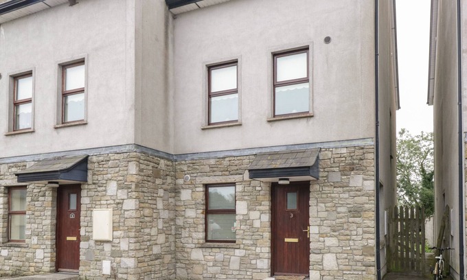 Foxford Cottage | AISLING, pet friendly, with open fire in Foxford, County Mayo