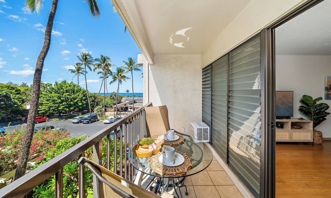 Kihei Condo | AKH C303 Updated 1BD Kihei Condo with Ocean Views