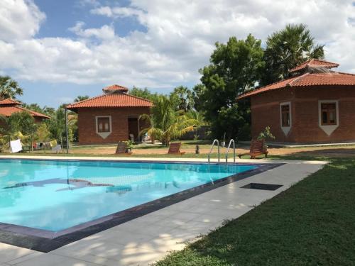 Kalkudah Hotel | Aki Villa