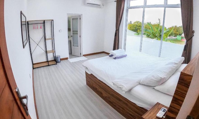 Thulusdhoo Island House | Akiri Surf Residence