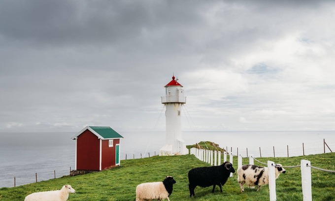 Faroe Islands House | Akraberg Lighthouse Lodge