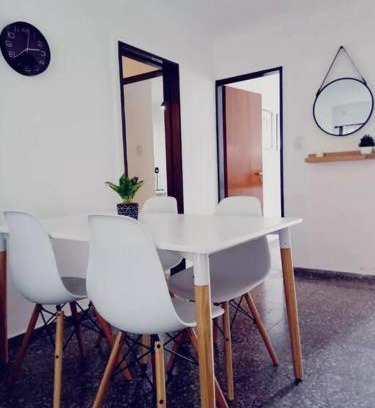 La Plata Apartment | Alójate 13 D - La Plata - 4 personas Zona Hospital Español- Estadio Único- Excelente Ubicación