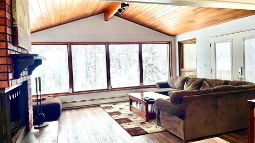 Fishhook House | Alaska Getaway