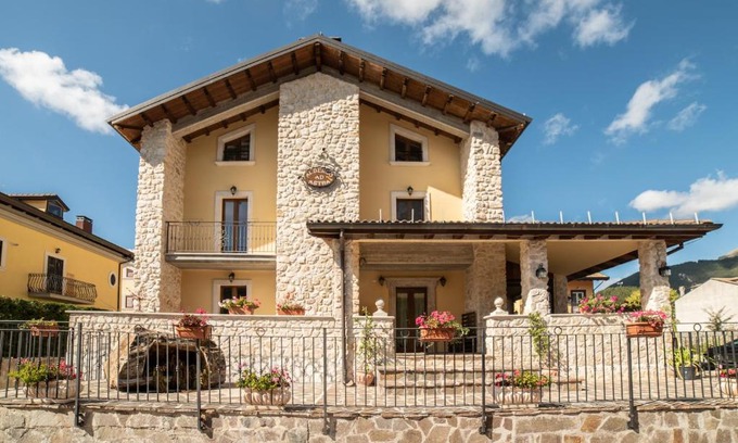 Pescasseroli Bed & Breakfast | Albergo Ad Astra