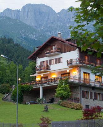 Castione della Presolana Hotel | Albergo Ristorante Scanapà