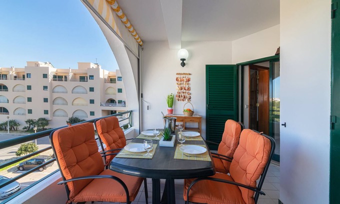 Salgados Apartment | ALBUFEIRA SALGADOS BEACH 1 by HOMING