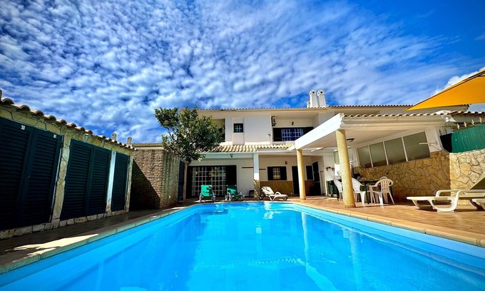 Urbanizacao dos Calicos Villa | ALBUFEIRA SUMMER VILLA 1 WITH POOL by HOMING