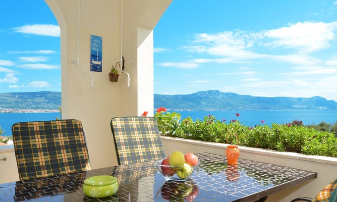 Municipality of Trogir Apartment | ALBUS 2 sea view for 4+1 persons, 160m from beach