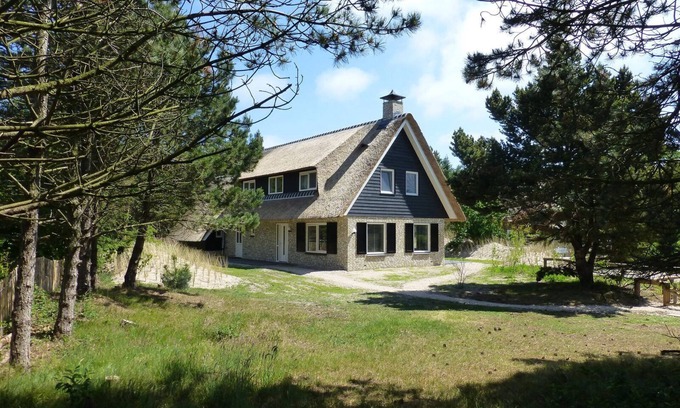 Ballum Villa | Alegria is a comfortable, cozy and practical 9+ villa in a very nice location.