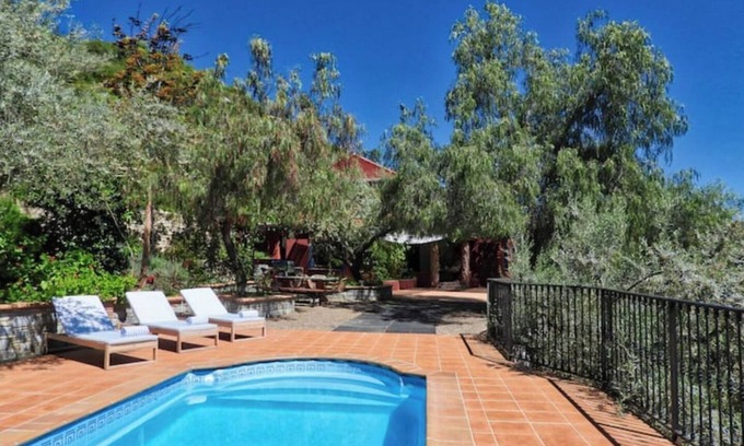 Comares House | Alembic House | Villa with beautiful views and pool