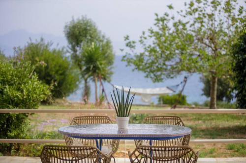 Messini Apartment | Alethea's Sea View Apartment