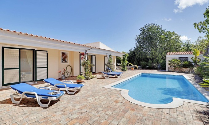 Campina Villa | ALGARVE COUNTRY VILLA WITH POOL by HOMING