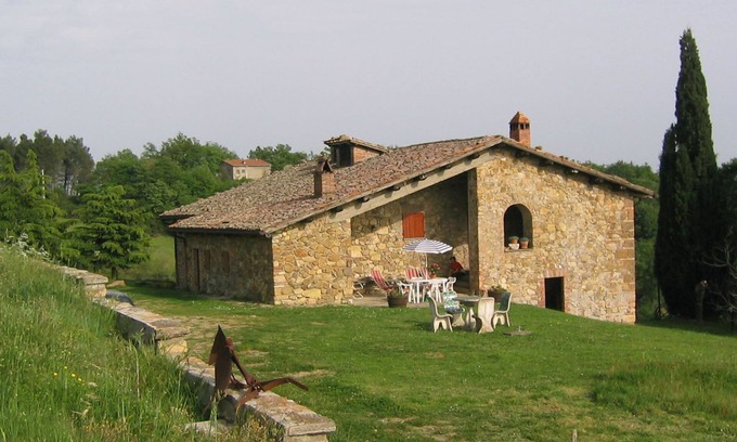 Acquapendente Cottage | All in stone, surrounded by nature, ideal for families and groups of friends.